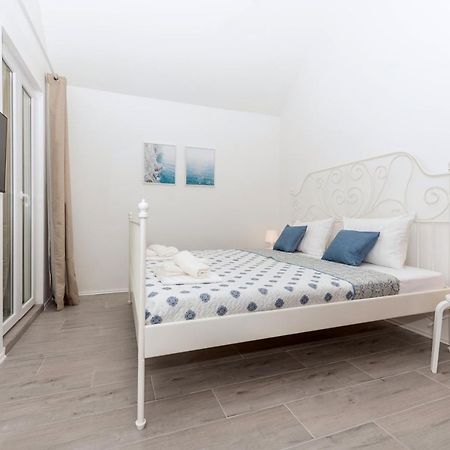 Vista Mare Apartment - 3 Bedroom, Sea View Makarska Exteriör bild
