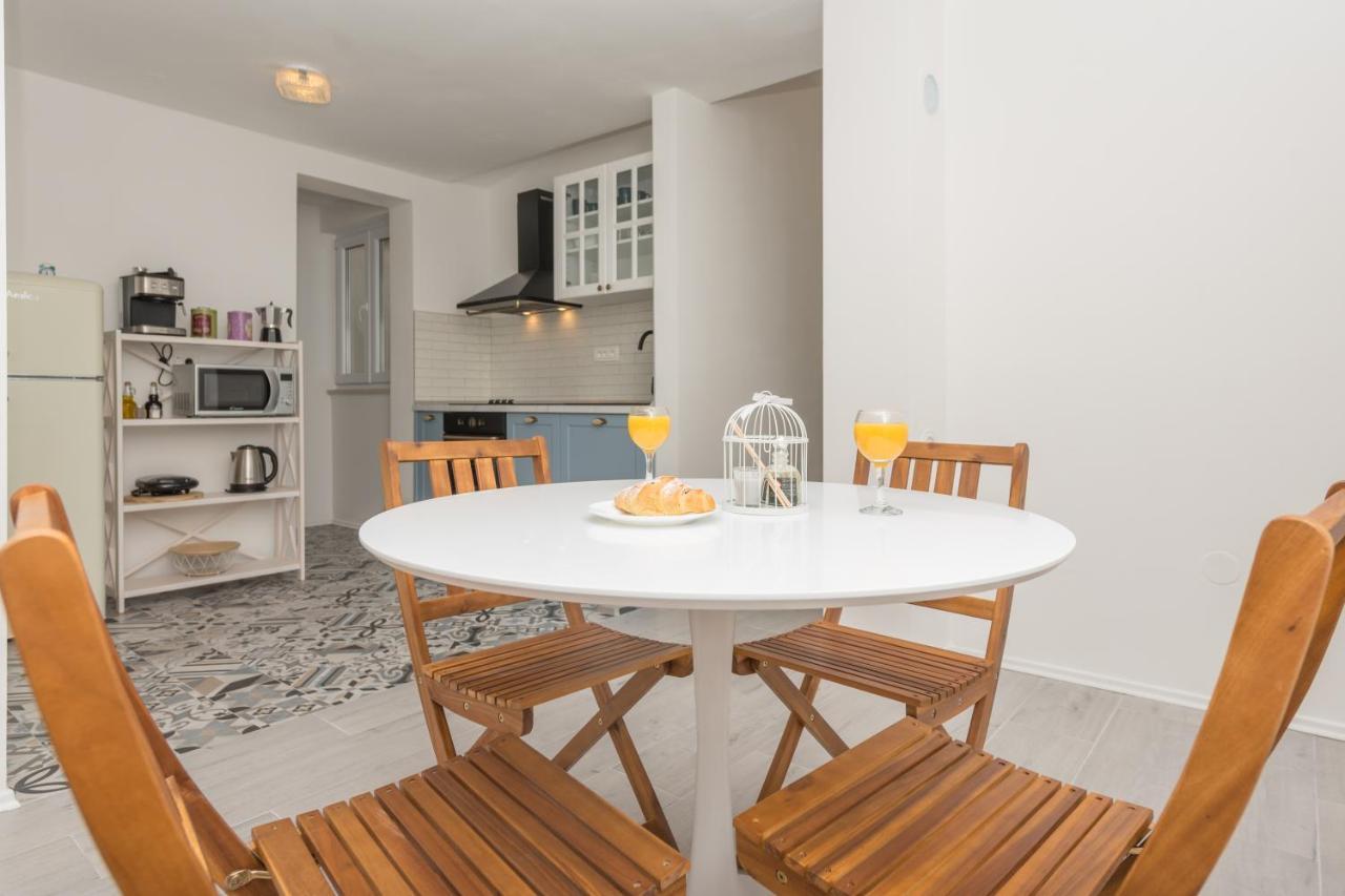 Vista Mare Apartment - 3 Bedroom, Sea View Makarska Exteriör bild